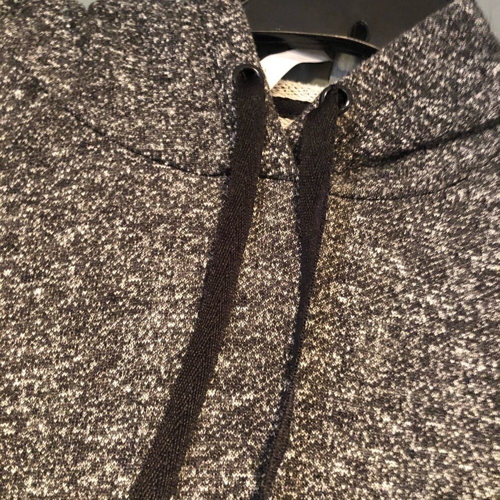 Fabletics Hoodie   - Picture 3 of 5